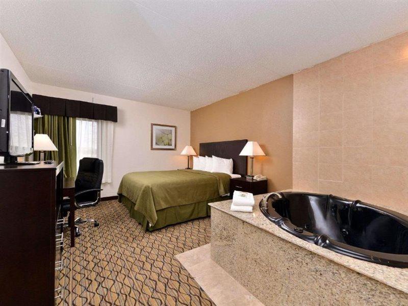 Quality Inn & Suites Matteson Near I-57 Zewnętrze zdjęcie
