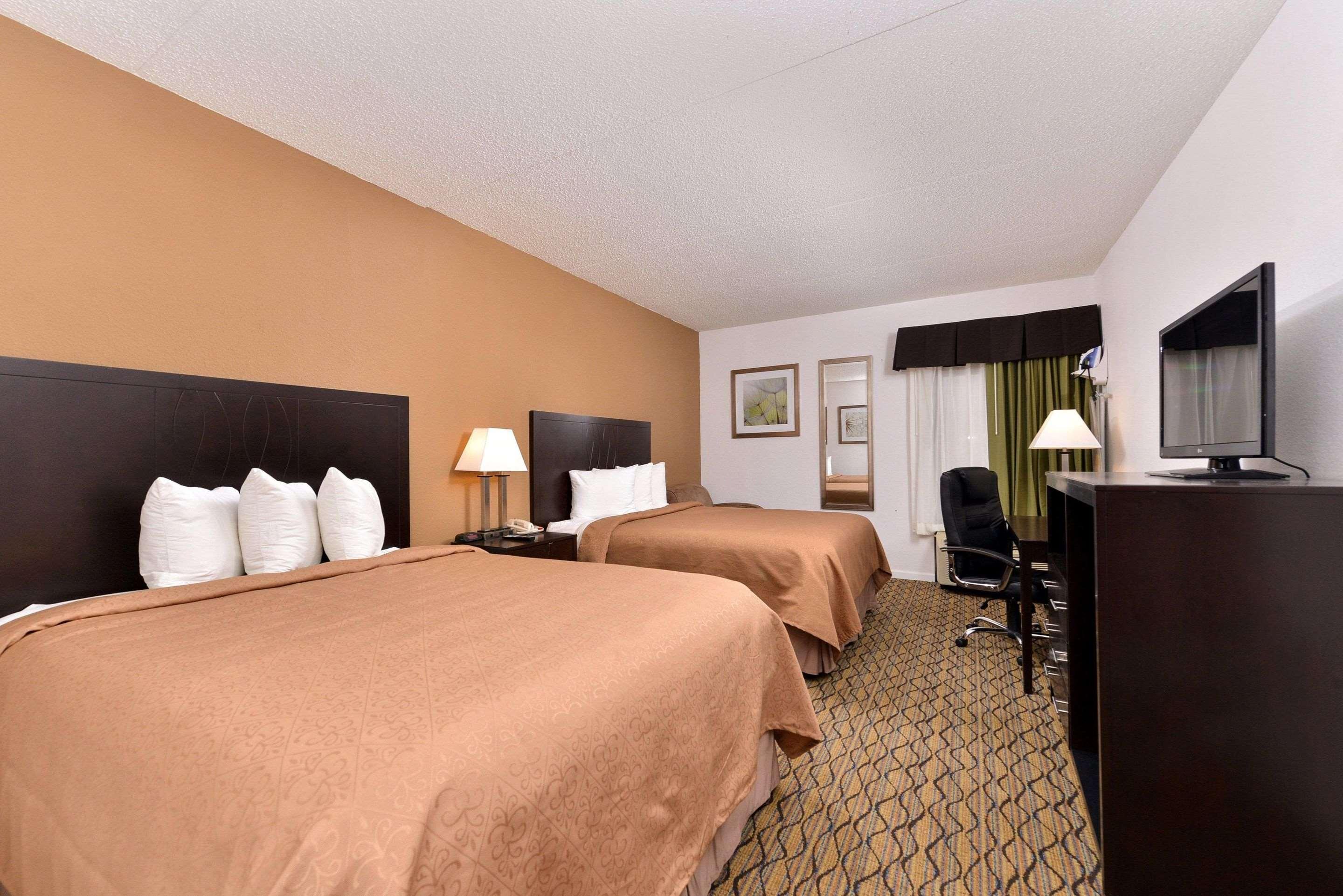 Quality Inn & Suites Matteson Near I-57 Zewnętrze zdjęcie