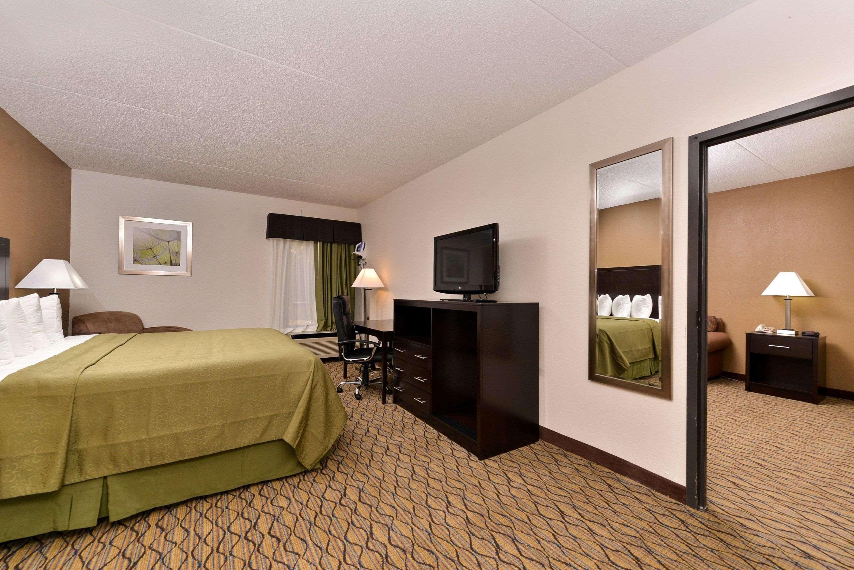 Quality Inn & Suites Matteson Near I-57 Zewnętrze zdjęcie