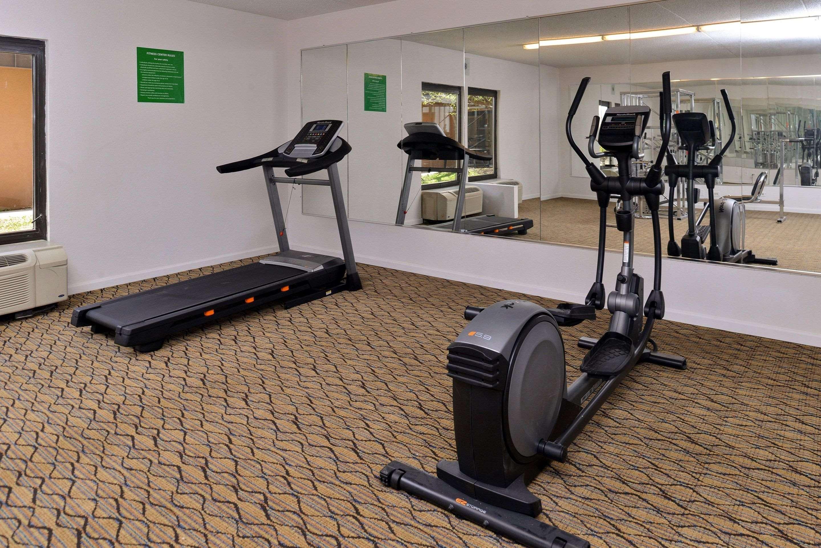 Quality Inn & Suites Matteson Near I-57 Zewnętrze zdjęcie