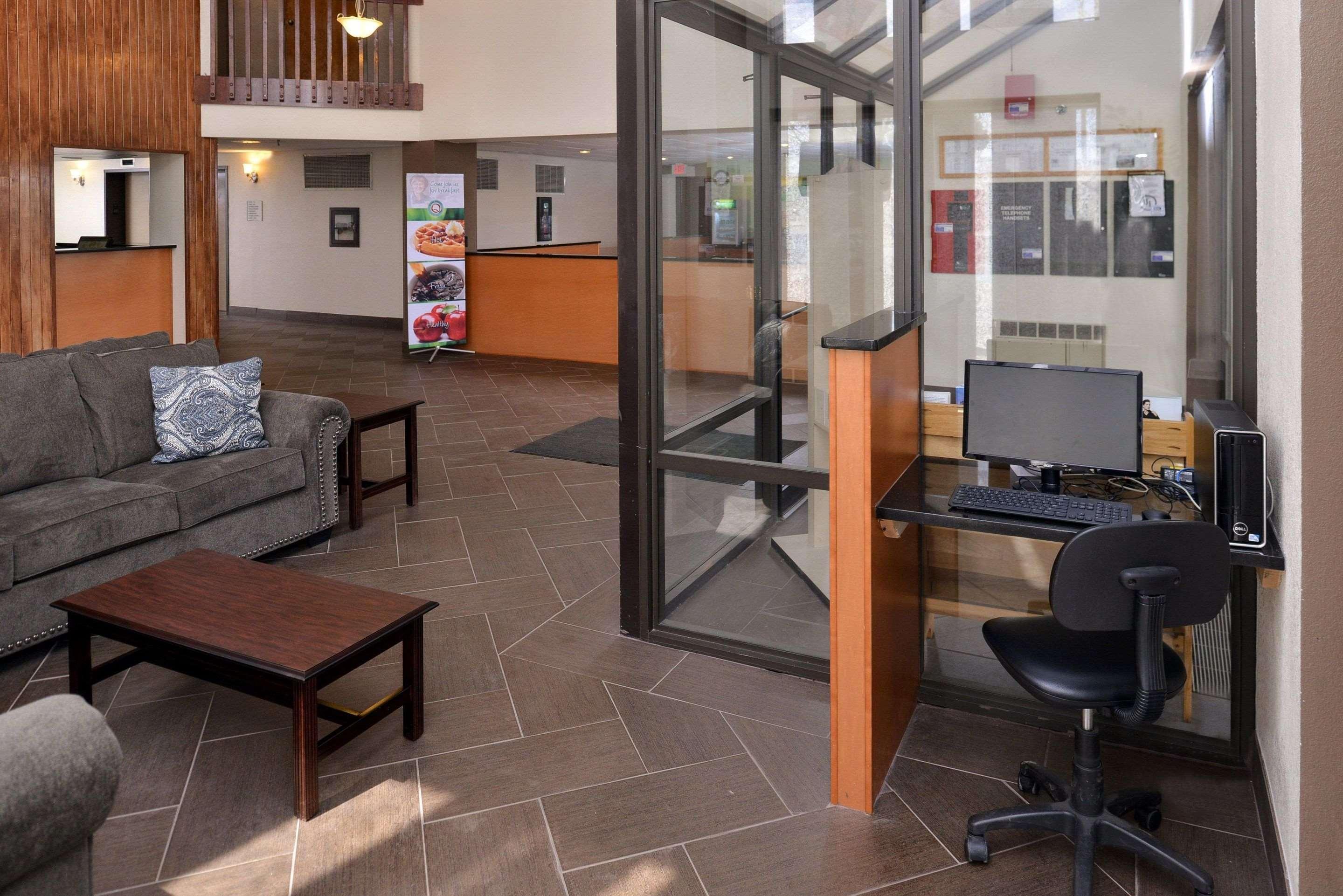 Quality Inn & Suites Matteson Near I-57 Zewnętrze zdjęcie