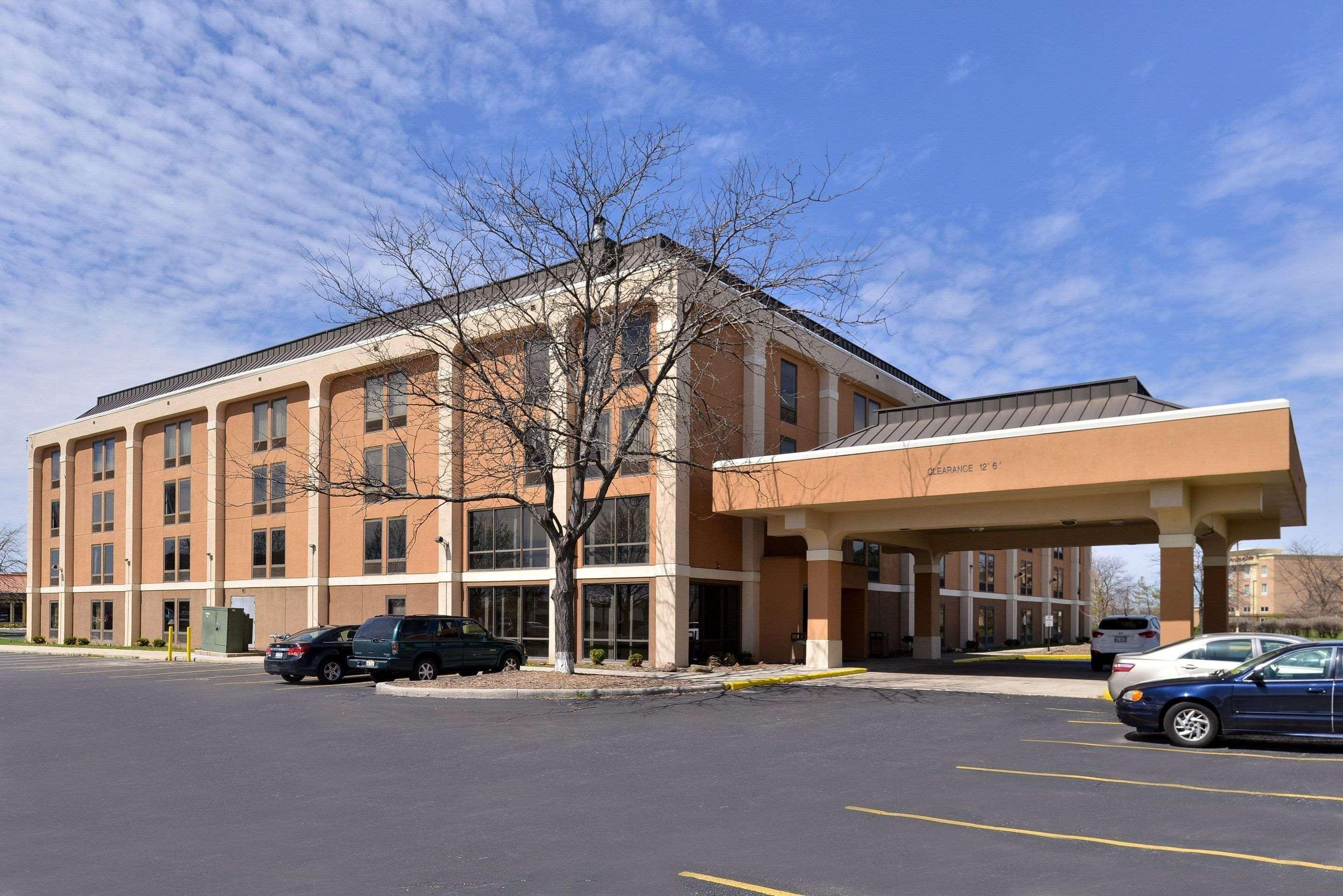 Quality Inn & Suites Matteson Near I-57 Zewnętrze zdjęcie