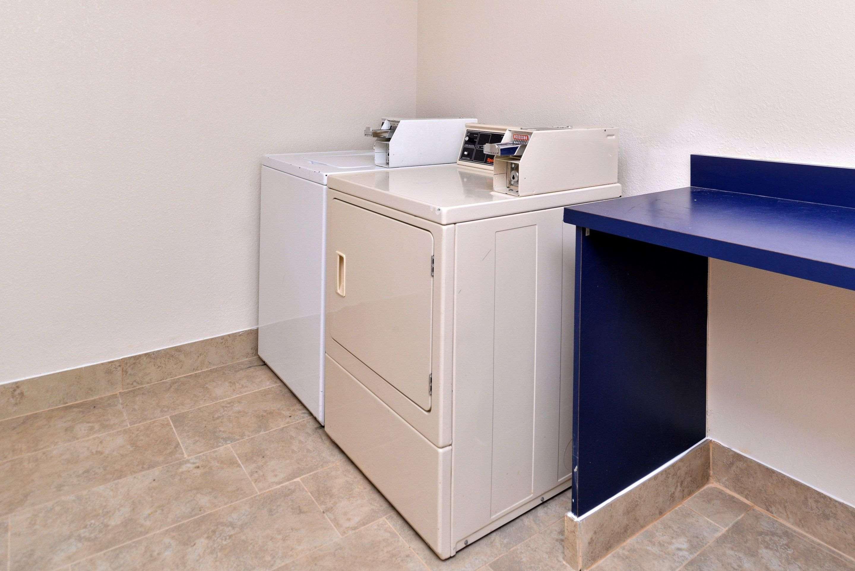 Quality Inn & Suites Matteson Near I-57 Zewnętrze zdjęcie